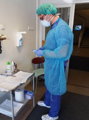 Nemocnici v Kežmarku pomáhajú dobrovoľníci z radov študentov