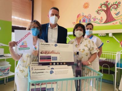 Nadácia Križovatka darovala kežmarskej nemocnici  monitory dychu pre novorodencov