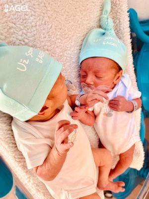 V kežmarskej nemocnici sa 8. augusta narodili dvojičky Straší braček prišiel na svet prirodzene, mladší sekciou